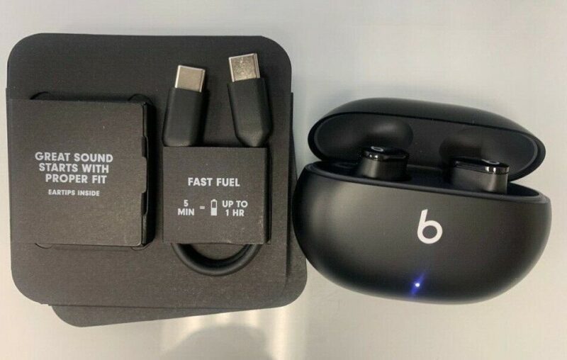 Beats Studio Buds package