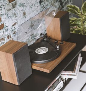 Crosley C62B-WA